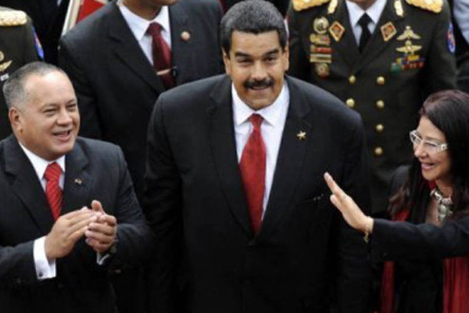 Oposição revela complô "chavista" para derrubar presidente