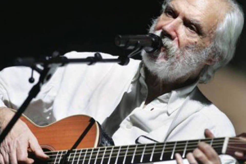 Morre o compositor e cantor francês Georges Moustaki