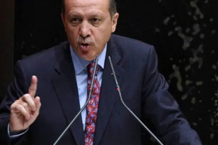 
	Erdogan discursa: o premi&ecirc; turco deve abordar as rela&ccedil;&otilde;es pol&iacute;ticas, econ&ocirc;micas e culturais, al&eacute;m do desenvolvimento regional e internacional&nbsp;
 (Adem Altan/AFP)