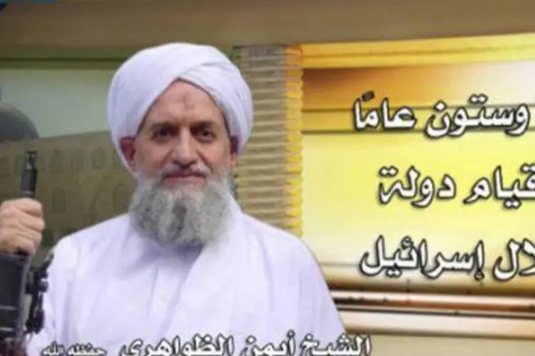 O chefe da Al-Qaeda, Ayman al-Zawahiri: a mensagem de áudio foi divulgada em sites islamitas
 (AFP)