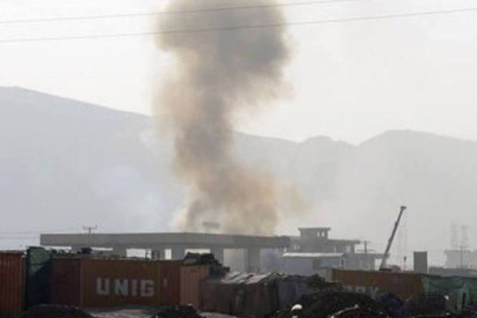 Explosão perto da embaixada americana em Cabul