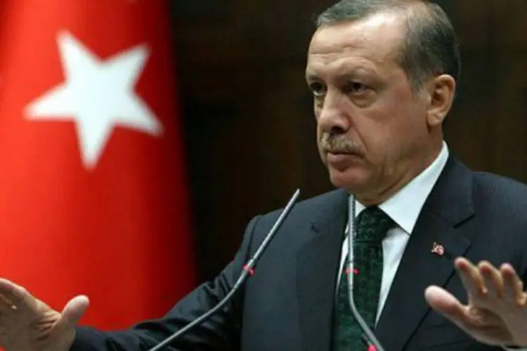 
	Erdogan discursa para membros de seu partido:&nbsp;primeiro-ministro turco&nbsp;n&atilde;o ofereceu mais detalhes sobre o n&uacute;mero exato de refugiados s&iacute;rios na Turquia
 (Adem Altan/AFP)