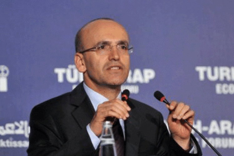 O ministro das Finanças turco, Mehmet Simsek: Ministério turco das Relações Exteriores pede explicações ao encarregado dos negócios da embaixada da Grã-Bretanha em Ancara (Ozan Kose/AFP)
