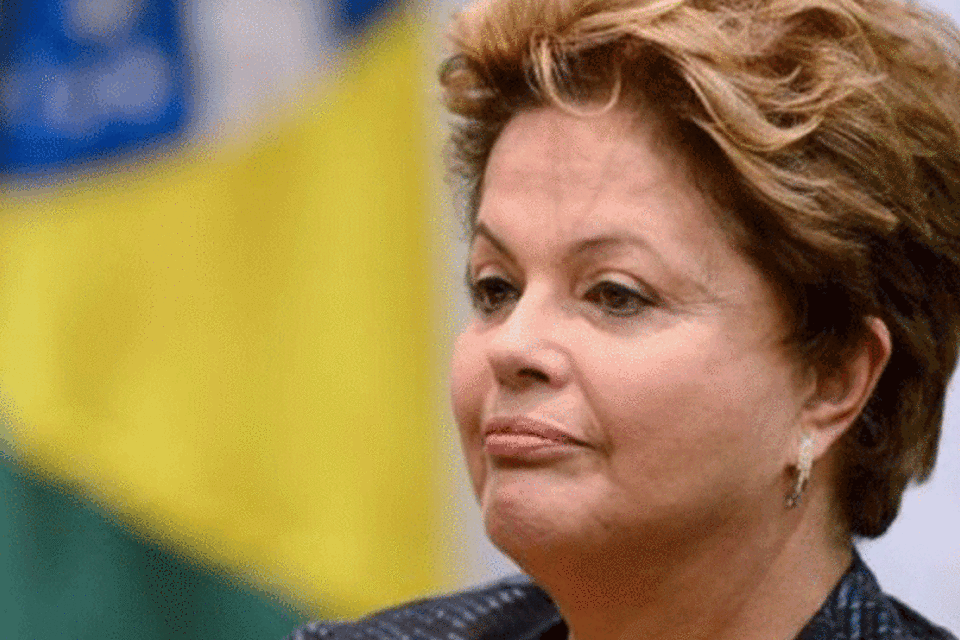 Dilma afirma que Brasil só voltou a investir em 2007