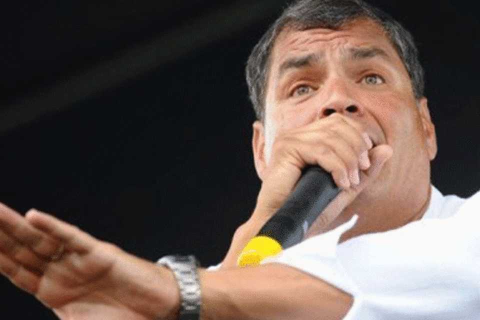 Grupo armado protege condenados por injuriar Rafael Correa