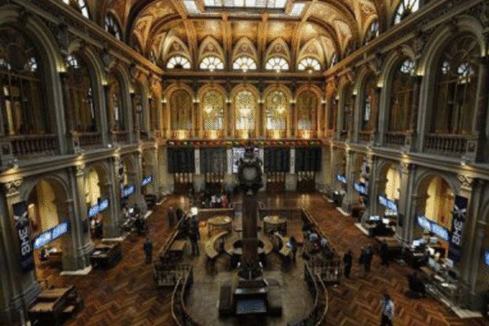 Mercados da Europa ganham força e fecham no positivo