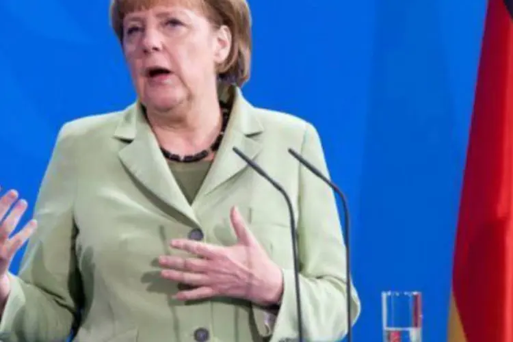 
	Angela Merkel:&nbsp;&quot;nosso interesse deve ser proteger a rela&ccedil;&atilde;o mais pr&oacute;xima poss&iacute;vel entre a UE e a Su&iacute;&ccedil;a&quot;, disse porta-voz de Merkel
 (Maurizio Gambarini)