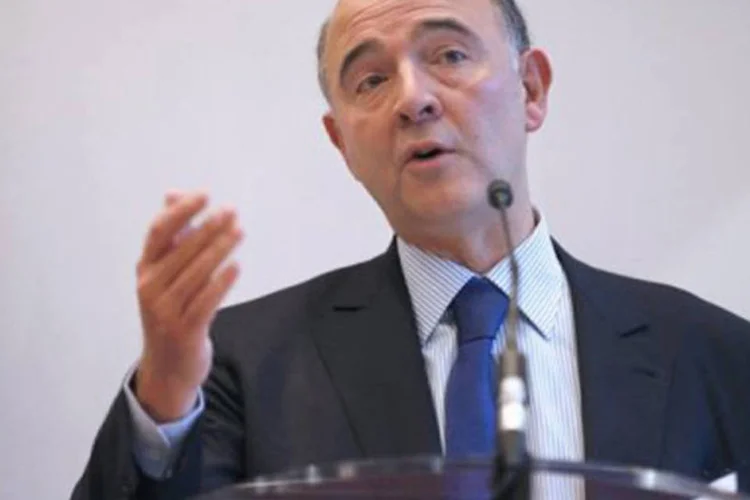 
	O ministro franc&ecirc;s da Economia, Pierre Moscovici:&nbsp;&quot;n&atilde;o &eacute; il&oacute;gico que aqueles que ganham um monte de dinheiro fa&ccedil;am este esfor&ccedil;o tempor&aacute;rio&quot;, afirmou sobre o aumento dos impostos sobre os franceses mais ricos
 (Francois Guillot/AFP)