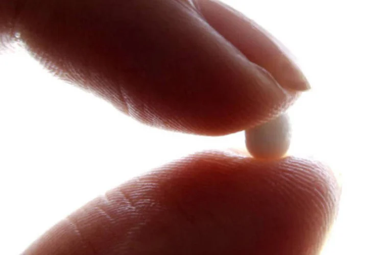 
	Anticoncepcional: a empresa farmac&ecirc;utica n&atilde;o divulgou publicamente a primeira retirada de produtos e a ministra da Sa&uacute;de, Leona Aglukkaq, solicitou a abertura de uma investiga&ccedil;&atilde;o diante da falta de informa&ccedil;&otilde;es.
 (REUTERS/Eric Gaillard)