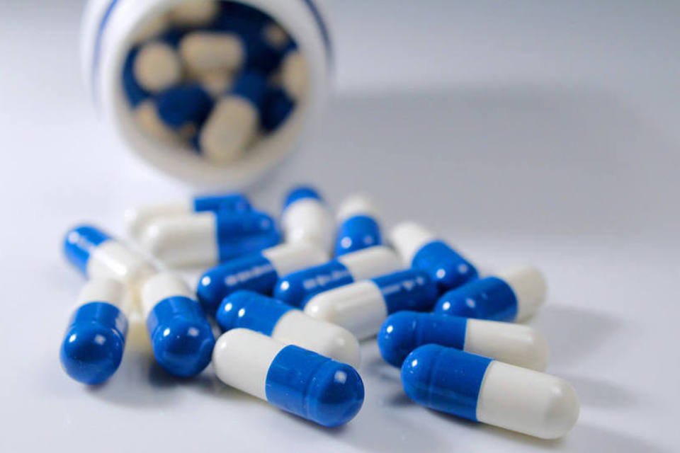 Governo libera R$ 2 mi para pesquisa da "pílula do câncer"