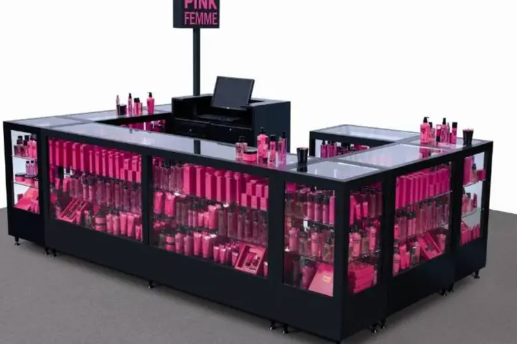 Projeção da franquia Pink Femme: Contém 1g volta ao mercado de fragrâncias (Divulgação/Pink Femme)