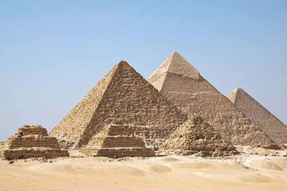 Pirâmide é descoberta sobre tumba de ministro no Egito