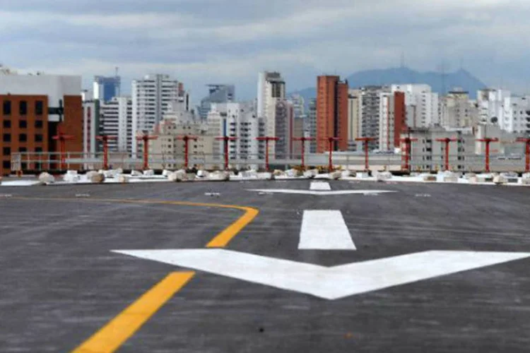
	Pista principal do Aeroporto de Congonhas: as mudan&ccedil;as foram feitas ap&oacute;s a Ag&ecirc;ncia Nacional de Avia&ccedil;&atilde;o Civi derrubar a restri&ccedil;&atilde;o que as impedia de operar voos com dist&acirc;ncia superior a 1,5 mil km
 (Campanato/ABr)