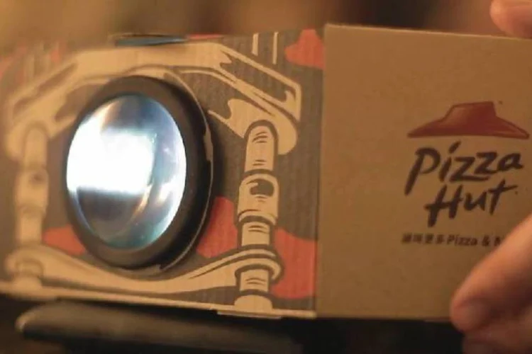 
	A&ccedil;&atilde;o da Pizza Hut
 (Reprodução/ Vimeo)