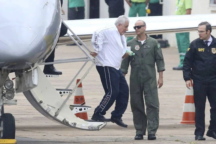 
	Pizzolato chega em Bras&iacute;lia: o ex-diretor do Banco do Brasil, que tem cidadania italiana, foi extraditado em outubro do ano passado
 (Adriano Machado/ Reuters)