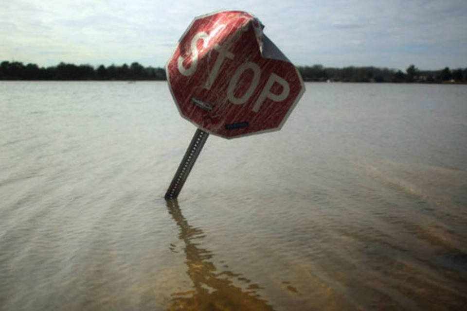 EUA continuam recuperação duas semanas após tempestade Sandy