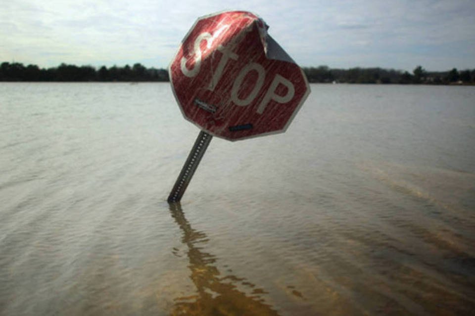 Placa entortada após tempestade Sandy, em Bay Head, New Jersey (Getty Images/ Mario Tama)