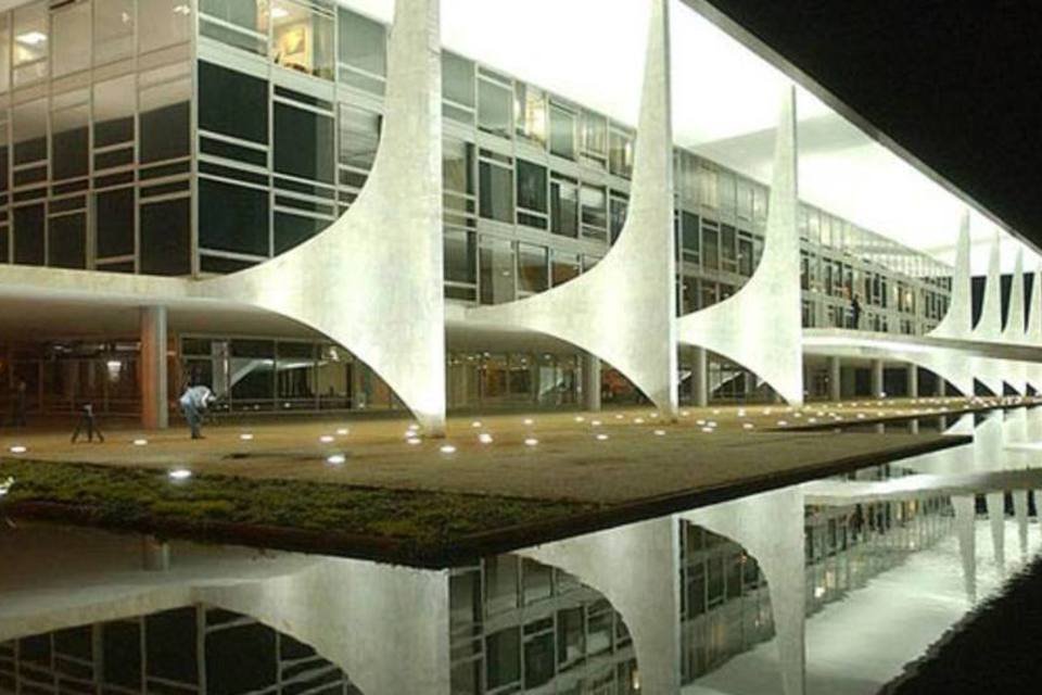 Gasto do governo com viagens cresce 32% no 1º bimestre