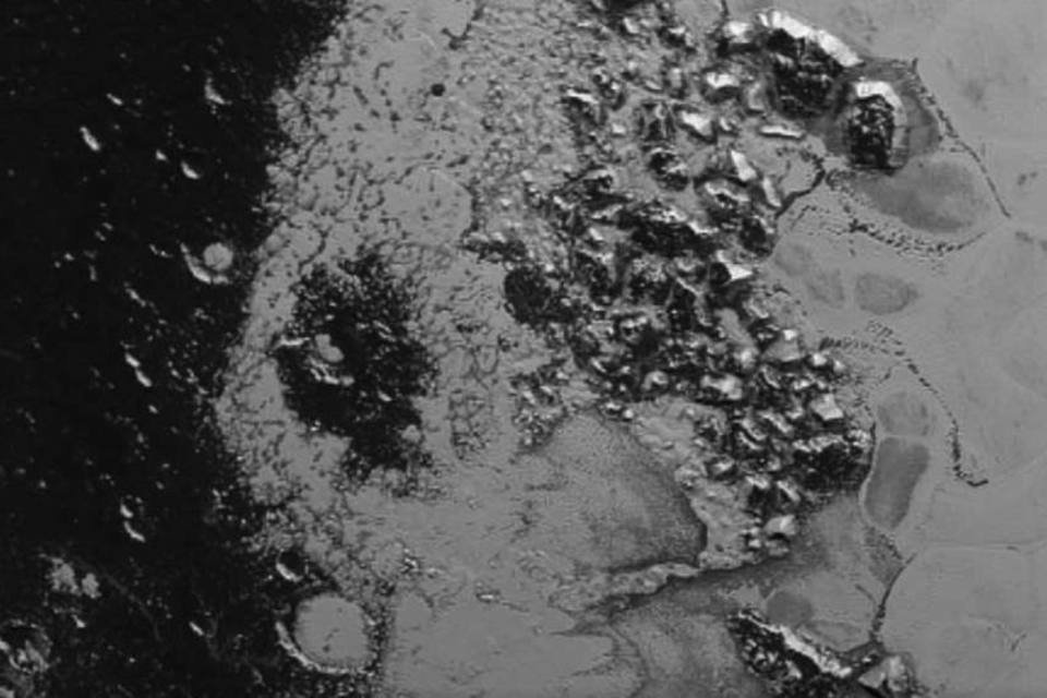 New Horizons encontra outra região com gelo em Plutão