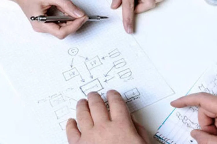 Após a reestruturação a produção triplicou; hoje a empresa produz 70 modelos diferentes de brinquedos (Divulgação)