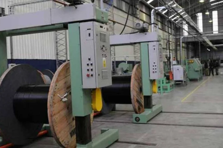 Fábrica da Furukawa: empresa de cabeamentos e fibras ópticas teve lucro líquido de 21,2 milhões de dólares em 2011 (Divulgação)