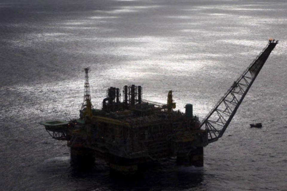Petróleo, carvão e ferro voltam aos níveis da crise