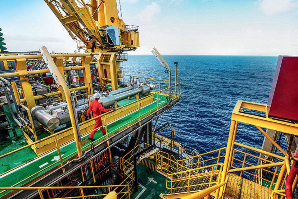 Petrobras espera vender até US$ 57 bi em ativos até 2018