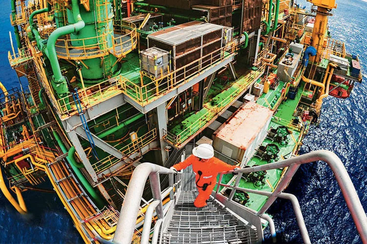 
	Plataforma da Petrobras: a estatal avalia o que far&aacute; ap&oacute;s a suspens&atilde;o
 (Germano Lüders / EXAME)