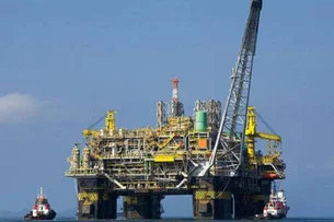 Produção industrial cresce 1,2% em março, bem acima das expectativas