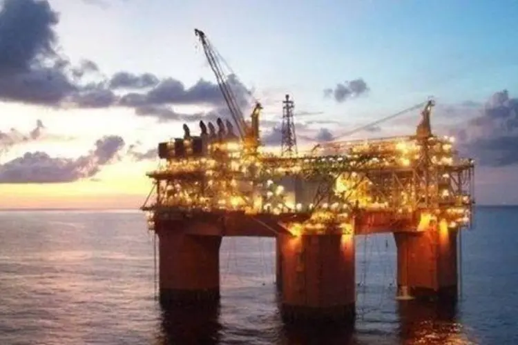 Plataforma de petróleo no Golfo do México: reservas de petróleo diminuíram em um milhão de barris (AFP)