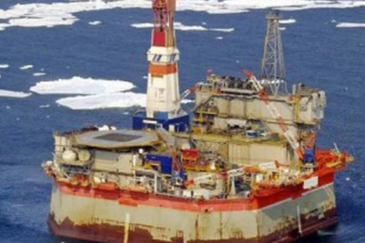 Plataforma russa: exploração petroleira está garantida por pelo menos 45 anos (.)