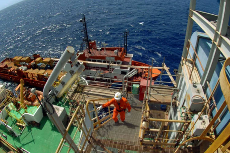 
	Bacia de Campos: a produ&ccedil;&atilde;o de petr&oacute;leo foi reduzida em 400 mil barris por dia somente na regi&atilde;o
 (Steferson Faria / Divulgação)