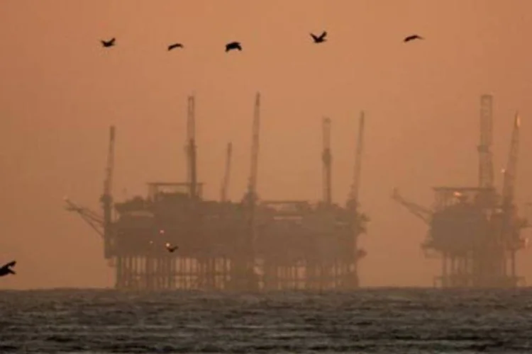 O licenciamento deverá tornar-se mais abrangente, levando em conta todos os cenários de risco; antes, um acidente como o da BP não era incluido nos planos. (.)