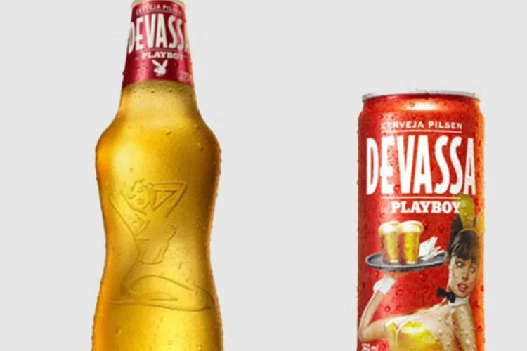 Devassa Playboy: parceria tem a intenção de reforçar os atributos de ousadia e sensualidade da Devassa, além de divulgar as duas marcas (Divulgação)