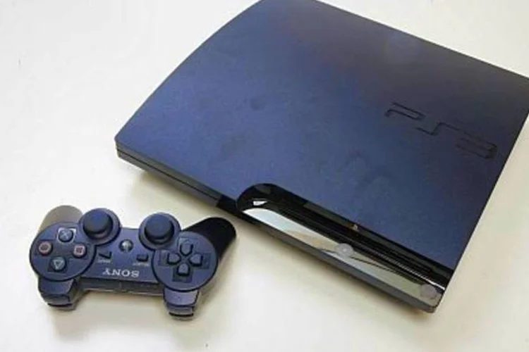 Playstation: A loja de Porto Alegre será a primeira loja Sony no Brasil a ter espaço reservado para os produtos Playstation (.)