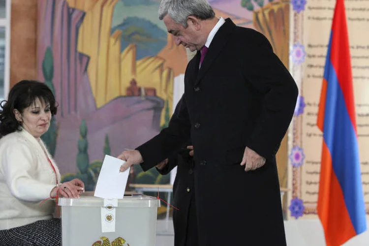 
	Plebiscito: participa&ccedil;&atilde;o no plebiscito foi de 50,51% do censo eleitoral, avaliado em 2.550.323 cidad&atilde;os
 (Vahram Baghdasaryan / Reuters)