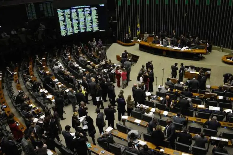 
	Plen&aacute;rio da C&acirc;mara dos Deputados: hoje, o controle &eacute; feito de maneira manual
 (Wilson Dias/Agência Brasil)