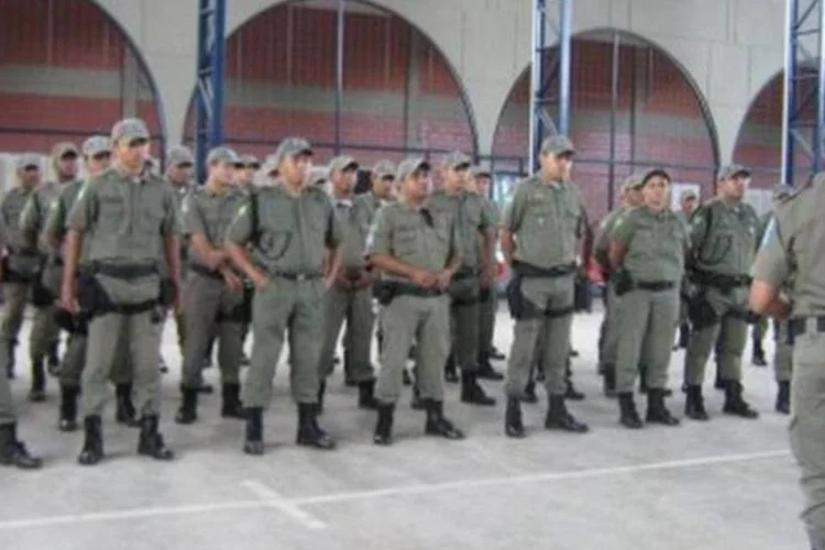 A tropa de choque foi chamada e houve muita confusão na mobilização de ontem, no Piauí (Divulgação/PMPI)