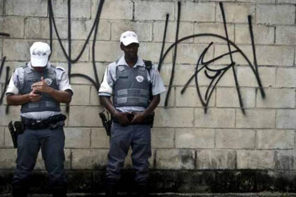 Policiais criticam sistema de metas do governo de MG