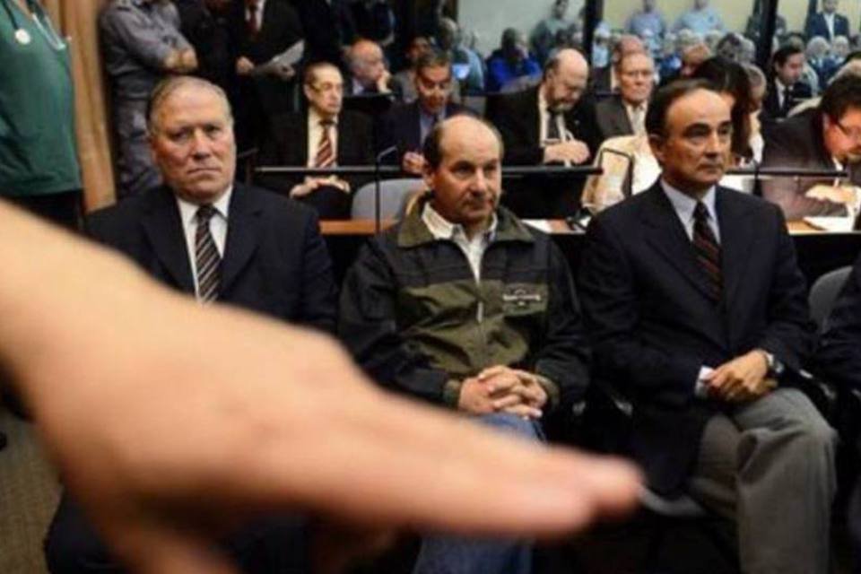 Envolvidos em crimes da ditadura argentina são julgados