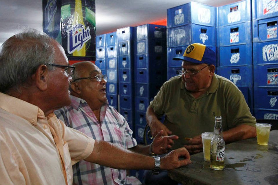 Maior cervejaria da Venezuela para por falta de cevada