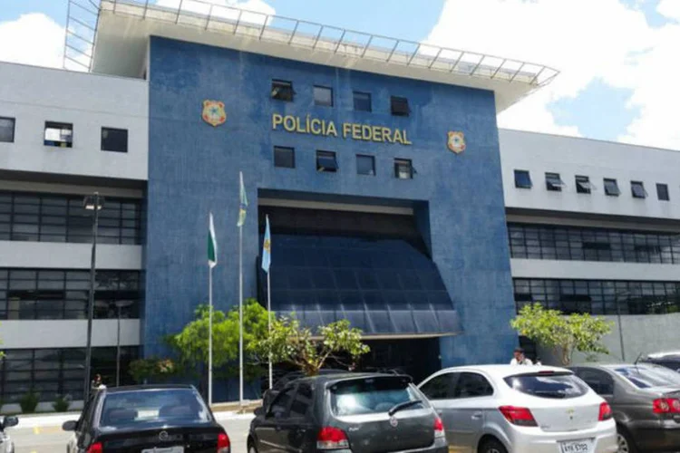 
	O delegado M&aacute;rio Renato Castanheira Fanton e o agente federal Dalmey Fernando Werlang foram denunciados criminalmente &agrave; Justi&ccedil;a Federal
 (André Richter/ABr)