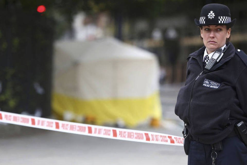 Polícia diz que ataque em Londres não tem vínculo terrorista