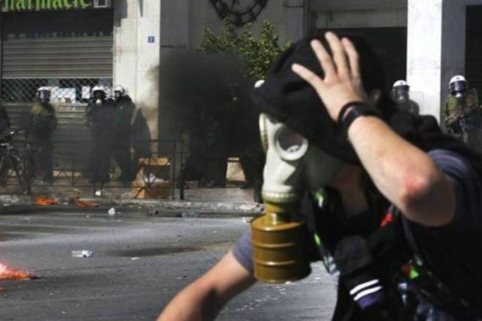 Partidos de esquerda contra resgate crescem na Grécia