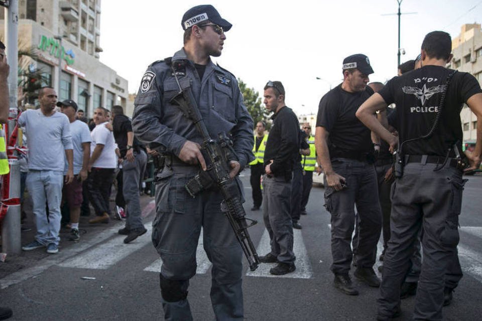 Polícia israelense prende palestino condenado por terrorismo
