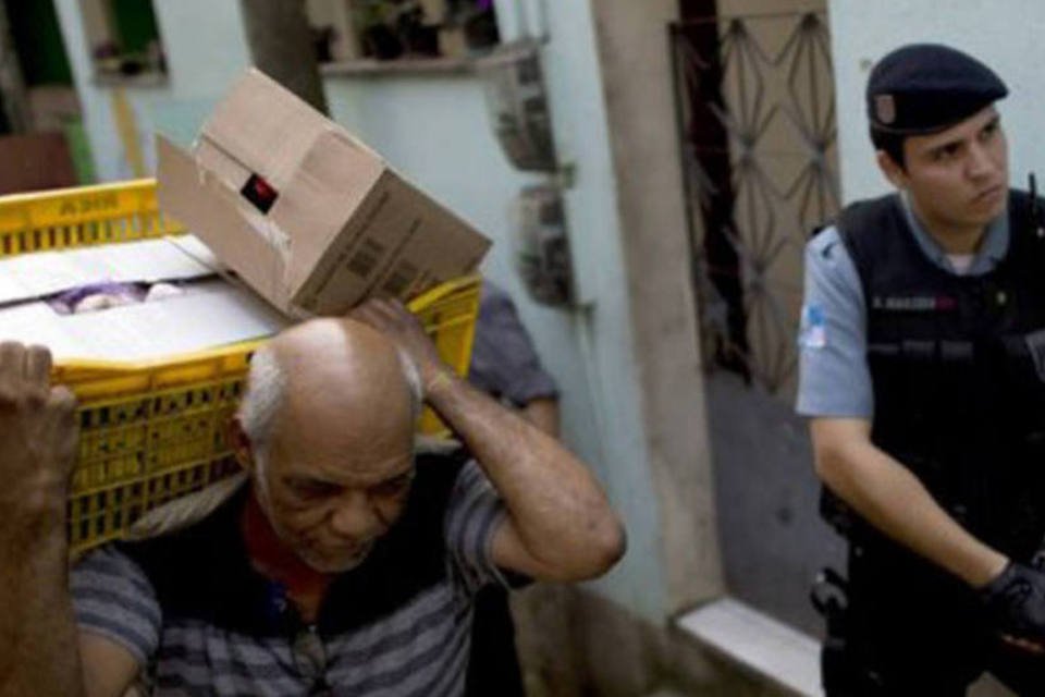 Tiroteio envolvendo policiais na Rocinha deixa um morto