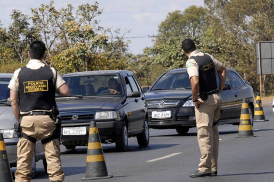 Rodovias vão perder metade das bases da PM