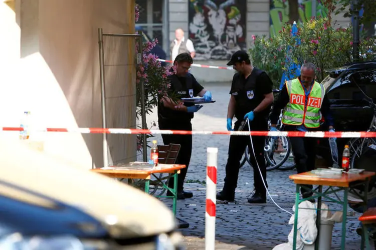 
	Explos&atilde;o: o incidente aconteceu nos arredores de um festival em Ansbach e foi provocado por um solicitante de asilo s&iacute;rio
 (Michaela Rehle/Reuters)