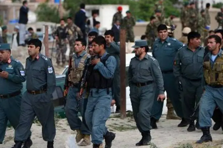 Policiais em Cabul: "o governo afegão comemora esta decisão", diz comunicado (Wakil Kohsar/AFP)