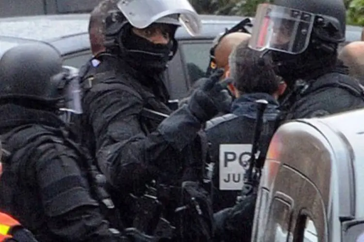 Policiais das forças de elite se preparam para a operação em Toulouse: eles atuaram 'em legítima defesa', defendeu o procurador (Pascal Guyot/AFP)
